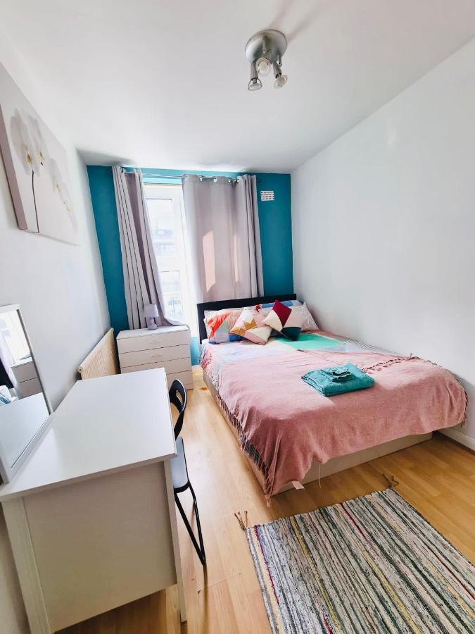 Stunning 3 Bedroom Flat In Stockwell Лондон Екстер'єр фото