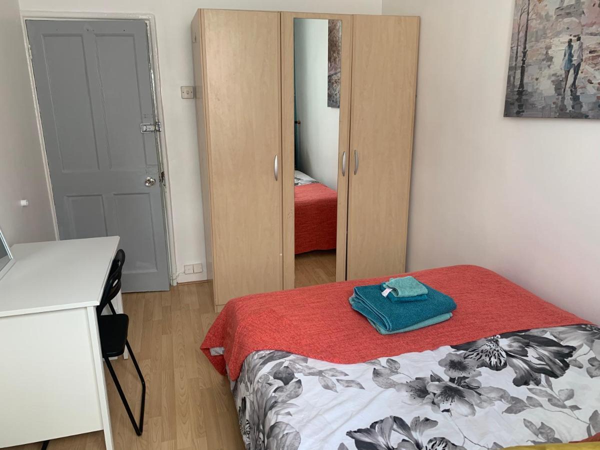 Stunning 3 Bedroom Flat In Stockwell Лондон Екстер'єр фото